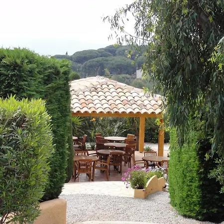 Des Oliviers Hotel 3*