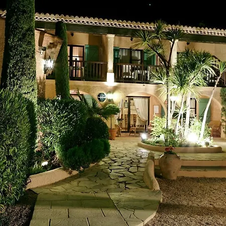 Des Oliviers 3* Sainte-Maxime