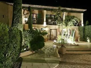 Des Oliviers Готель Сент-Максім