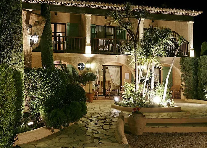 Des Oliviers Hotel 3*