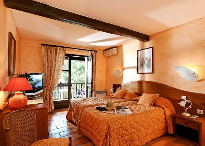 Des Oliviers 3* Sainte-Maxime