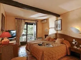 Des Oliviers Hotell 3*